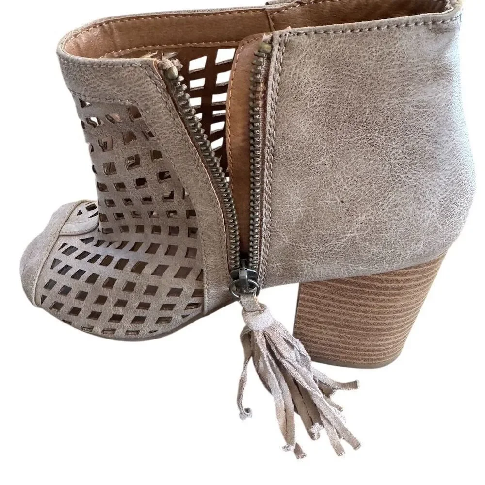 Brown Peep-Toe Ankle Booties Size 8.5 with Tassel - Picture 6 of 9